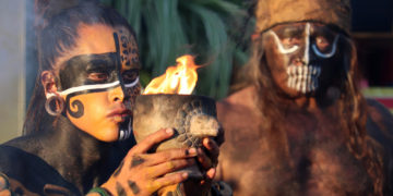 Why did the ancient Maya liked their tobacco mixed with plants?