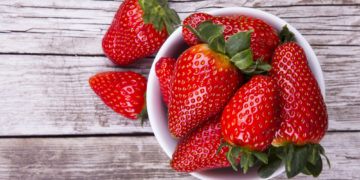 Trick to keep strawberries fresh for days